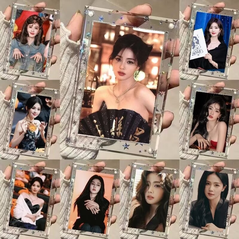 Unique Anime Merchandise - ไวท์เดียร์จะวางจำหน่ายอัลบั้มเดี่ยวที่ไม่ซ้ำใครจำนวน 100 ชิ้นในปี 2026 พร้อมจำหน่ายและสะสมสินค้าของสะสมขนาดเล็กจากคนดัง