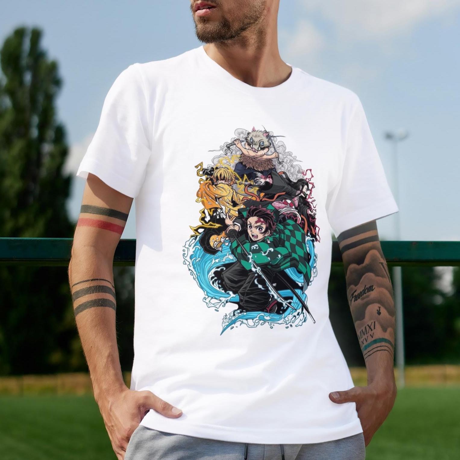 เสื้อยืดอนิเมะลาย 